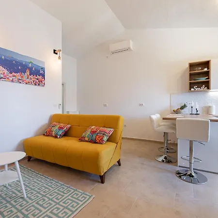 Apratman Mares Apartment *