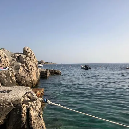 Apratman Mares Apartment *